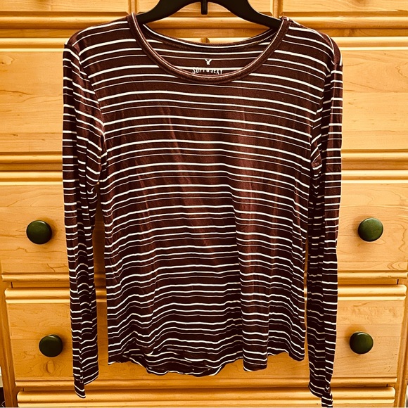 American Eagle Long Sleeve - Picture 3 of 3